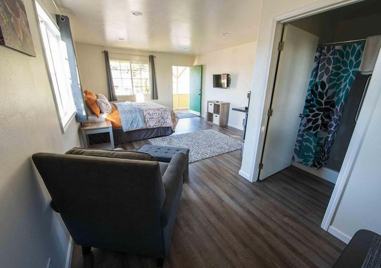 Pacific City Inn Extérieur photo
