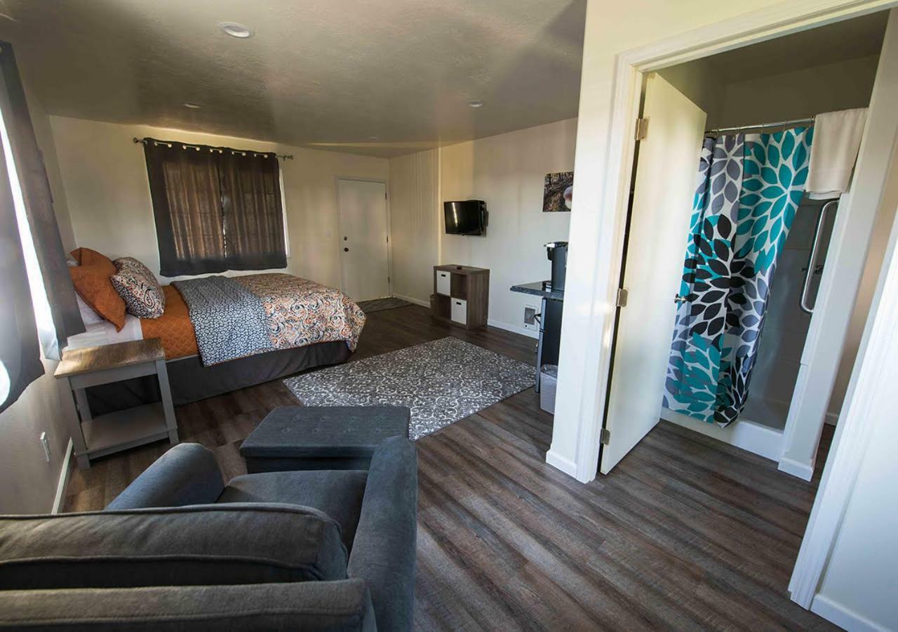 Pacific City Inn Extérieur photo